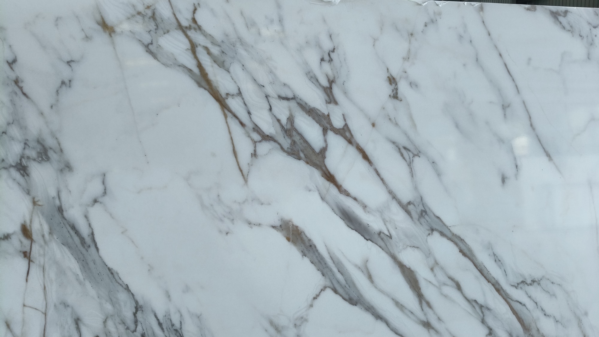 Calacatta gold printed quartz stone
